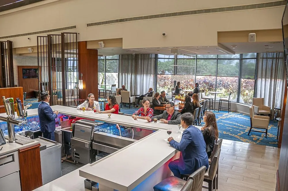 Hilton Airport Blue Lagoon 4* Miami