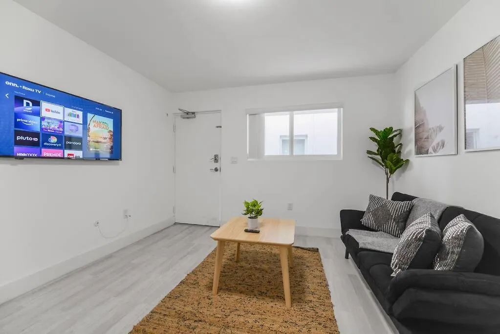 Splendid Location Apt Close To Brickell & Marlins Park 迈阿密