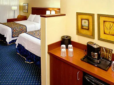 Courtyard By Marriott Miami At Dolphin Mall Hotel 3*