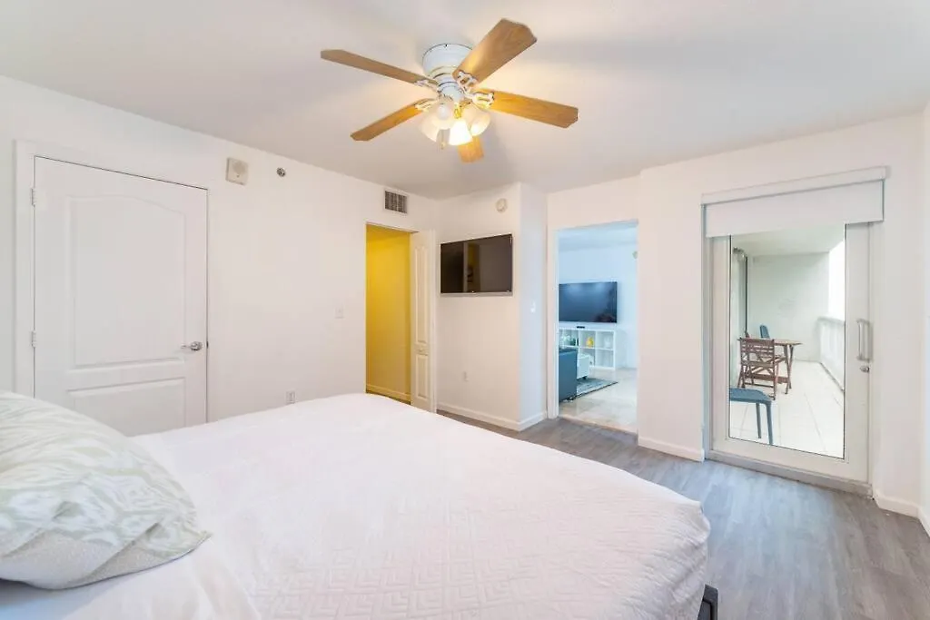 4br With Bay View At Brickell, Free Parking Apartment