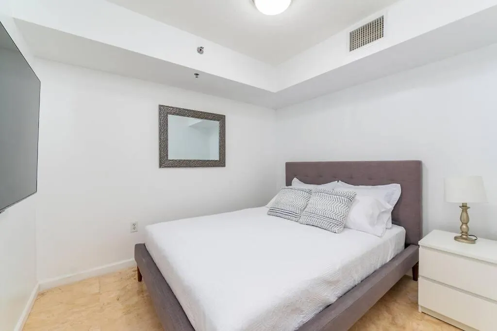 4br With Bay View At Brickell, Free Parking Miami
