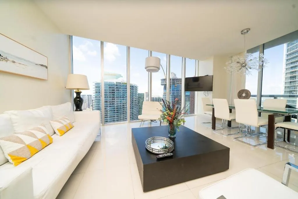 W Stunning Private With Access To Amenities Lägenhet