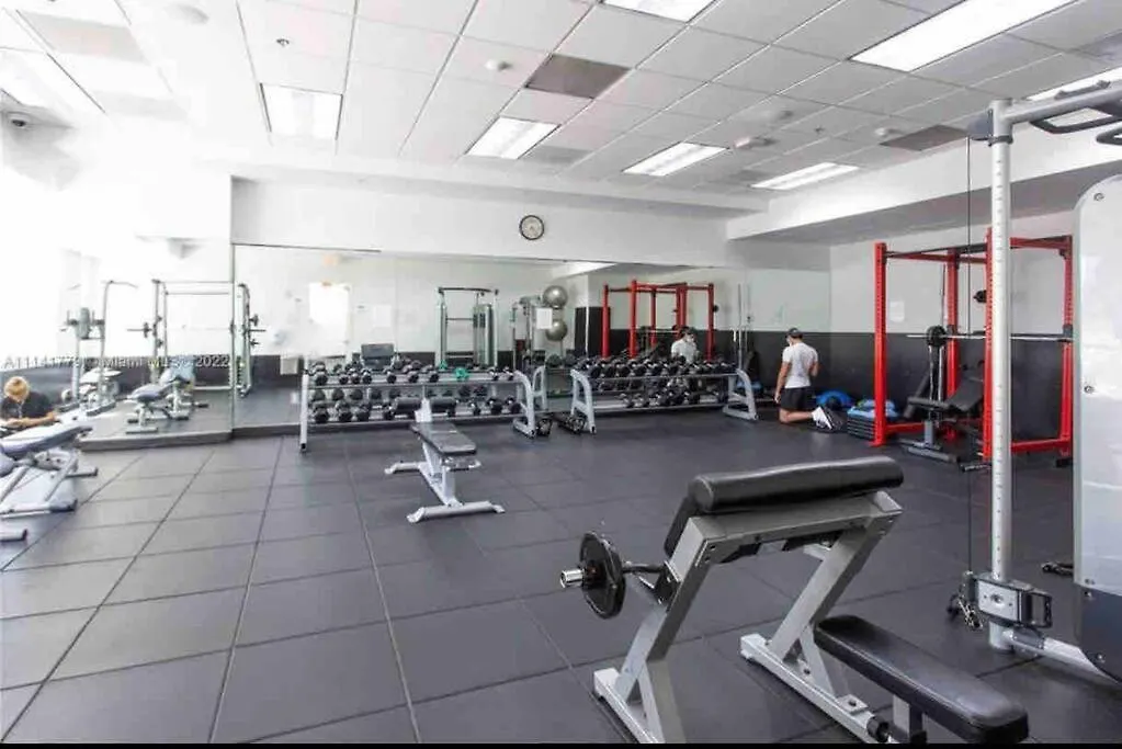 아파트 High Floor Unit Located In Brickell - Free Parking 마이애미