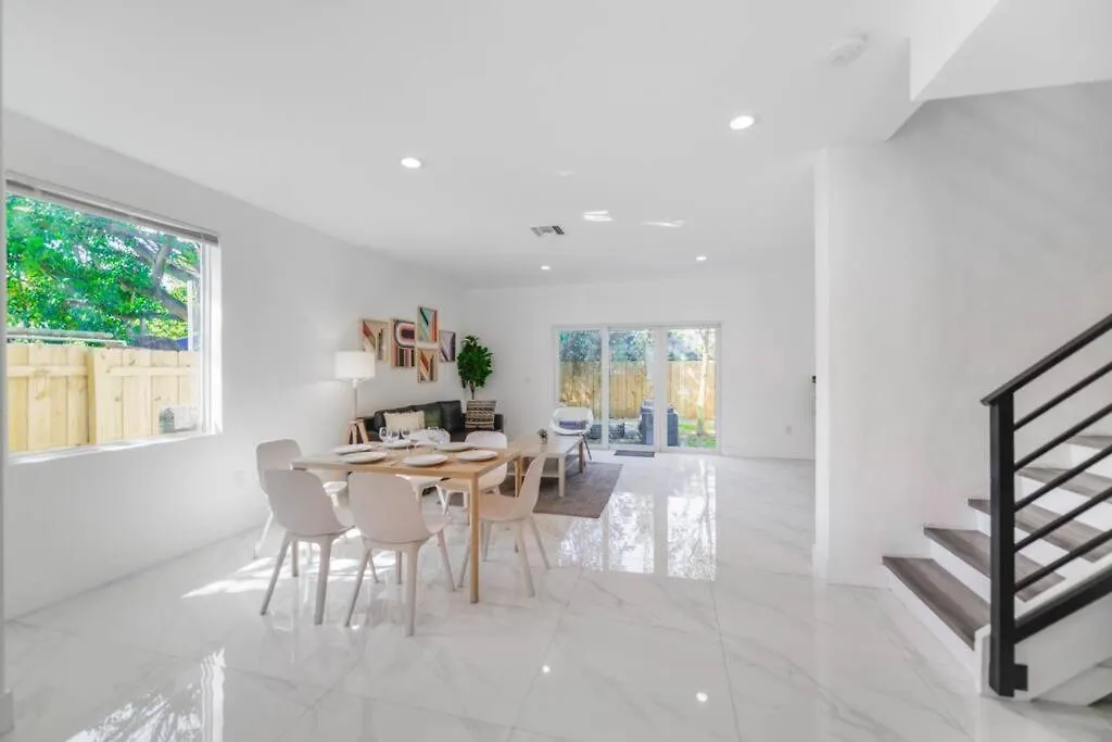 Dom wakacyjny Spectacular 3 Bedrooms House, Spacious And Bright *