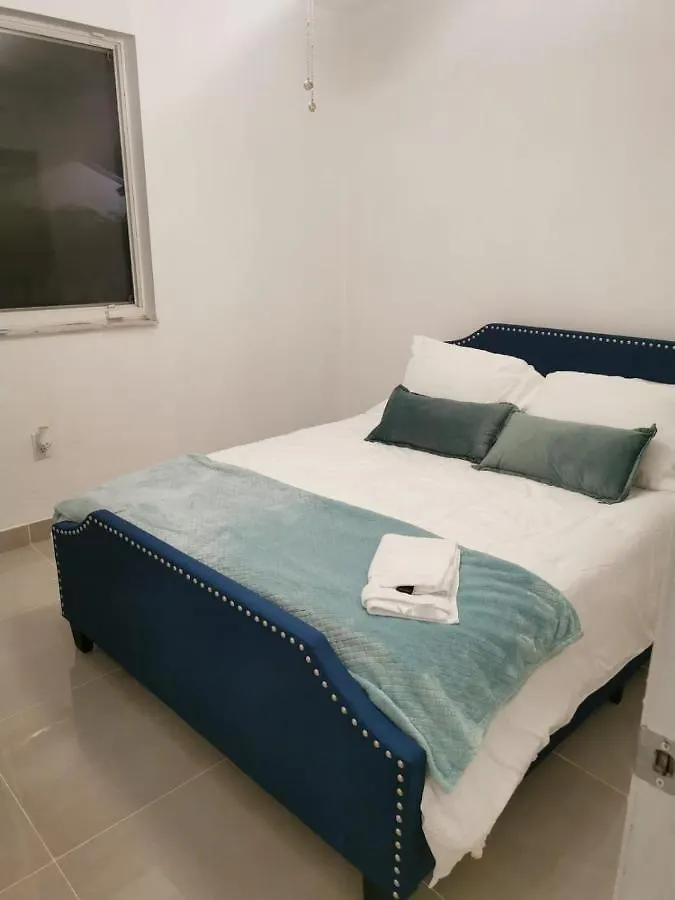 Con Bano Compartido Ubytování v soukromí *