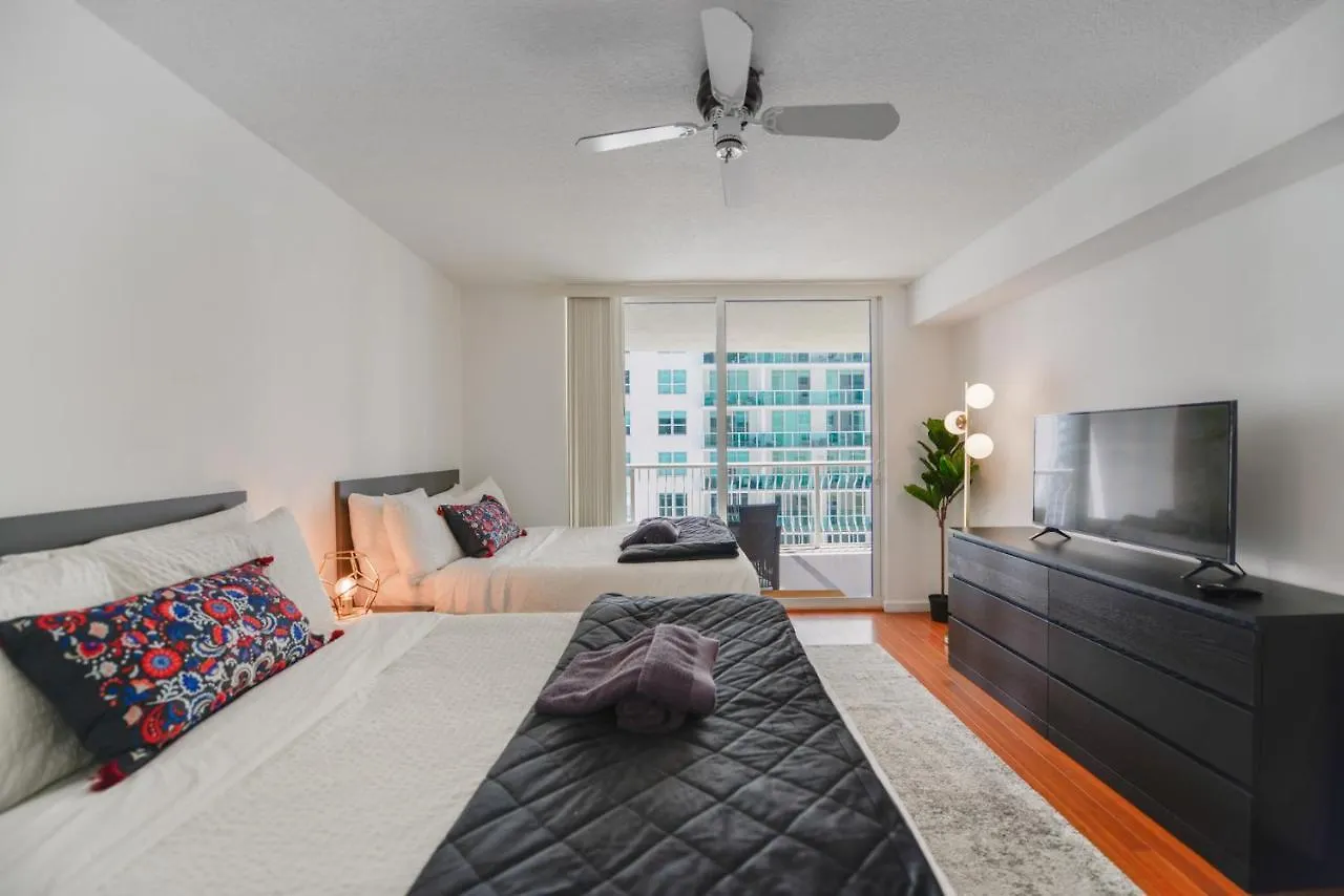 Wonderful In Brickell With Pool And Gym