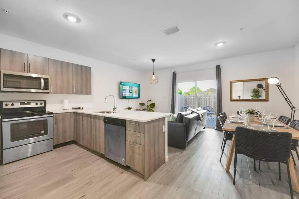 Wonderful Townhouse With 3 Bedrooms Semesterbostad Miami