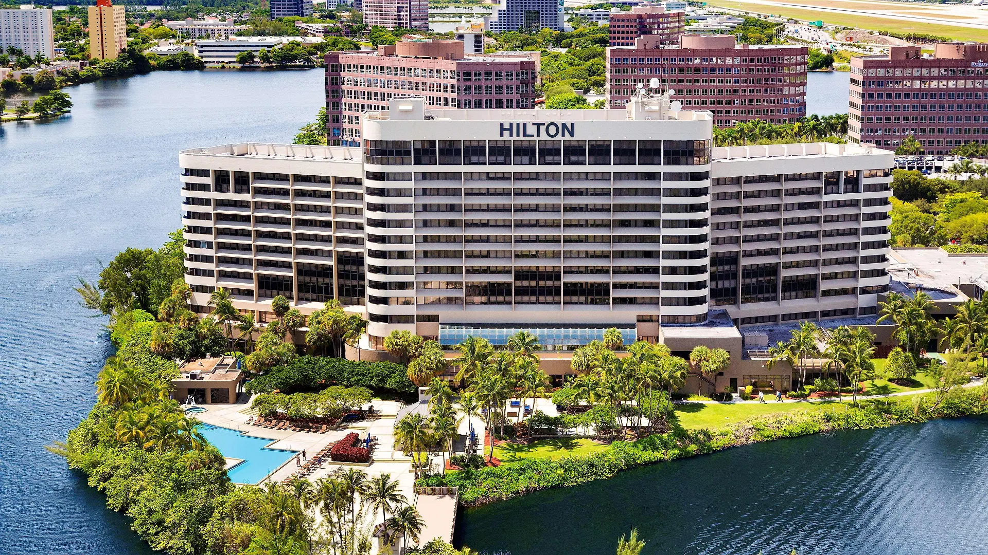 Hotell Hilton Airport Blue Lagoon 4*