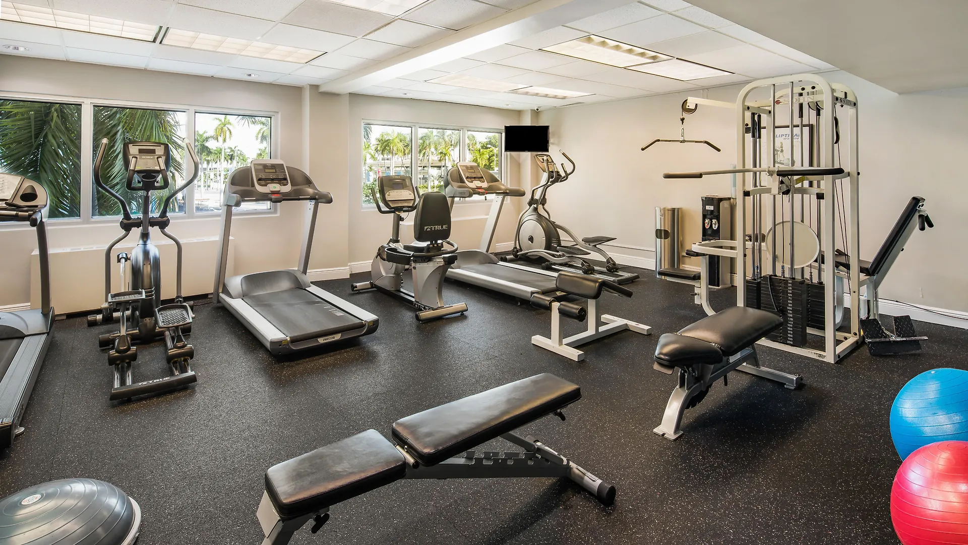Port Of Miami-downtown By Ihg Hotel 3*