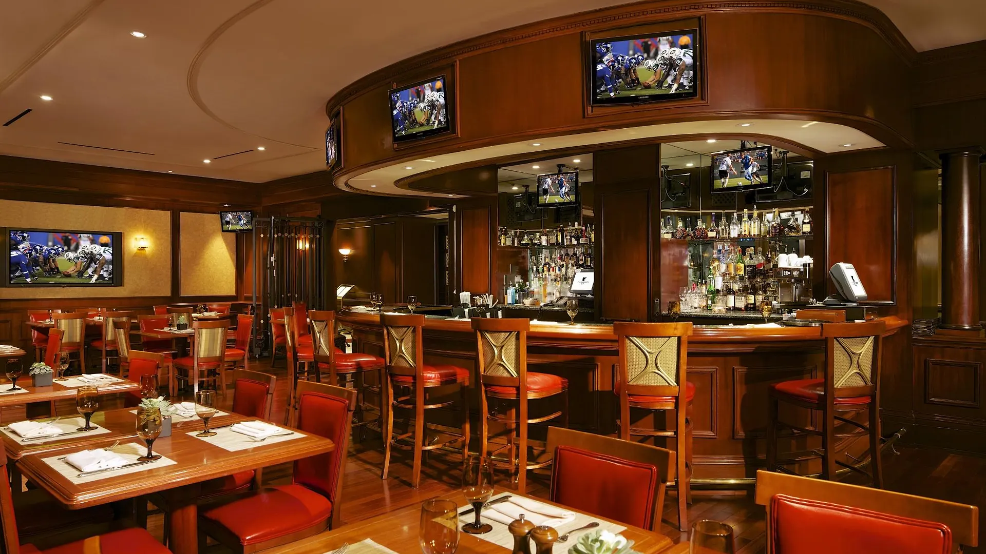 Ξενοδοχείο Jw Marriott 5*