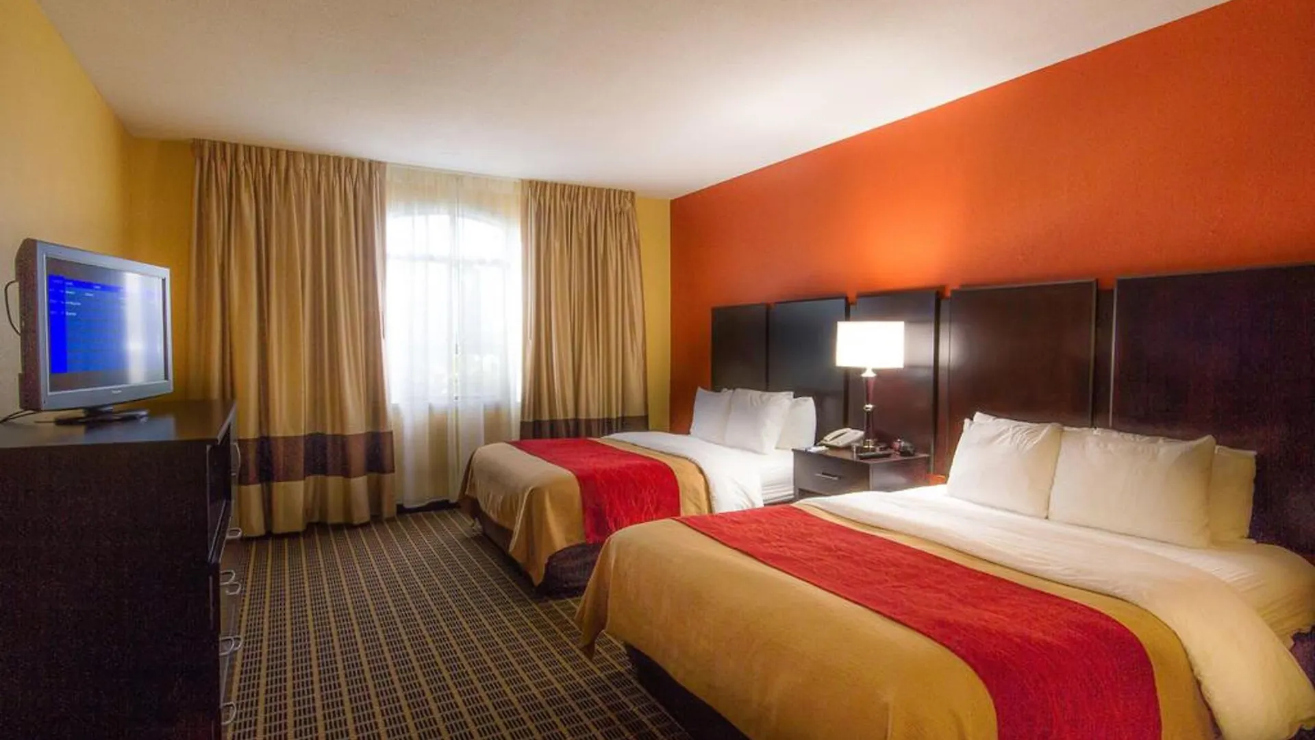Clarion & Miami International Airport Hotel