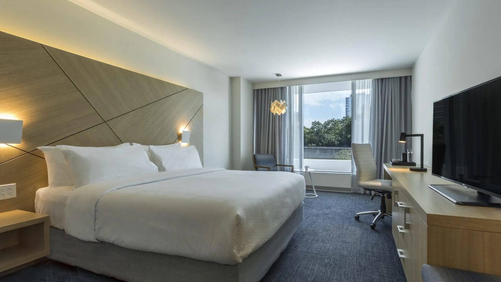 Novotel Brickell 4*