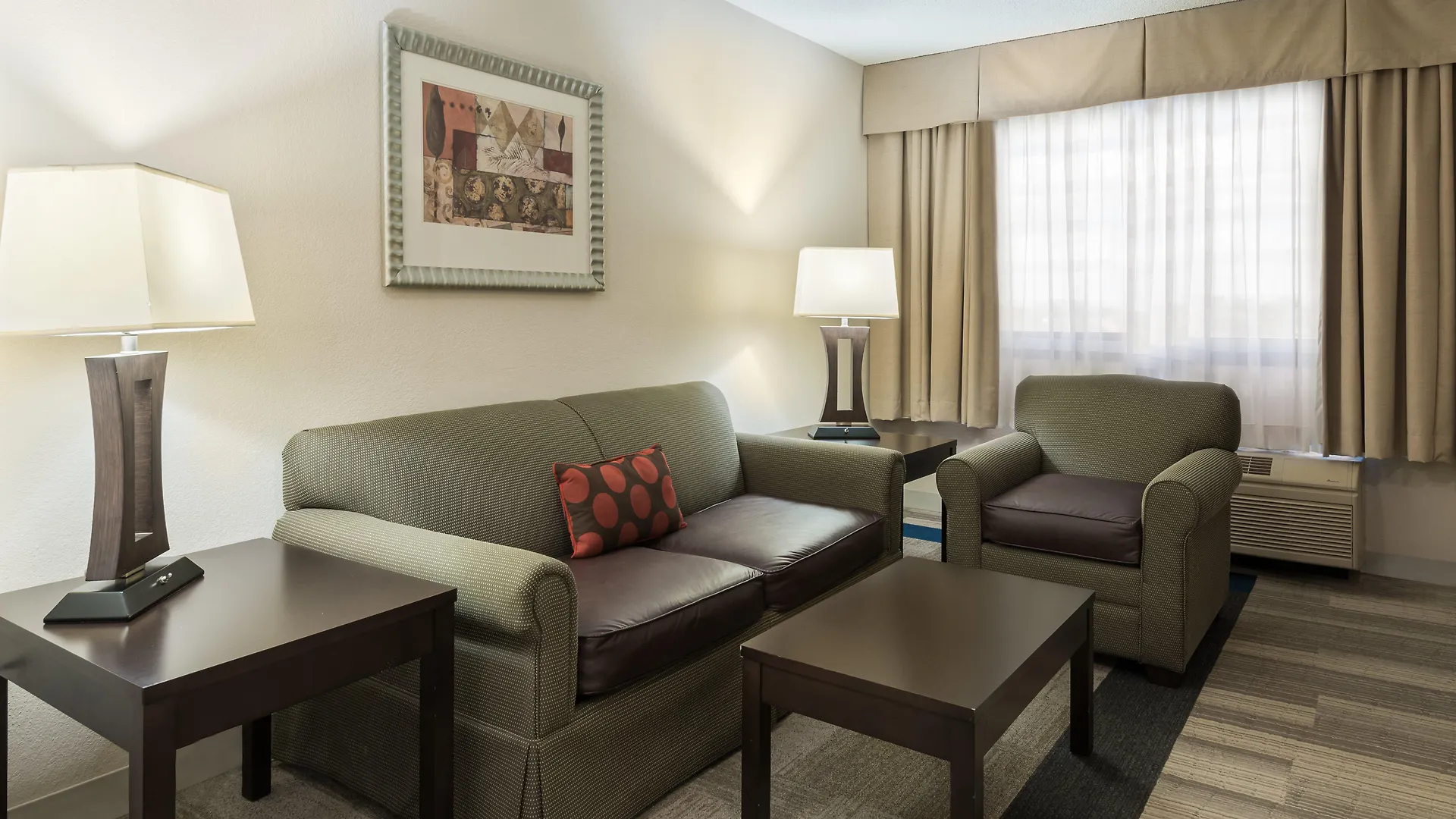 Hotel Express & East-miami By Ihg 2*