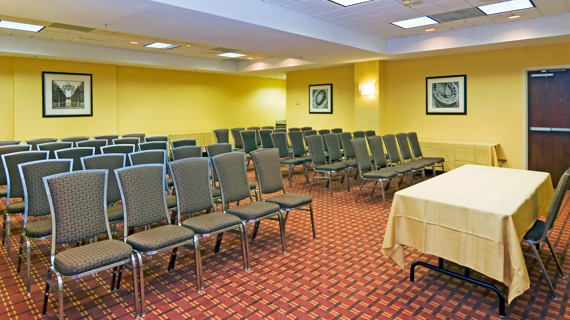 Hotel Express & East-miami By Ihg 2*