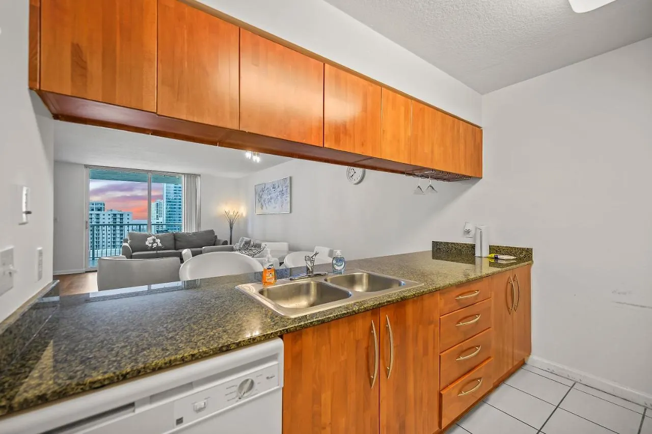 Ξενοδοχείο με διαμερίσματα Luxurious 1br High Rise Brickell-free Parking