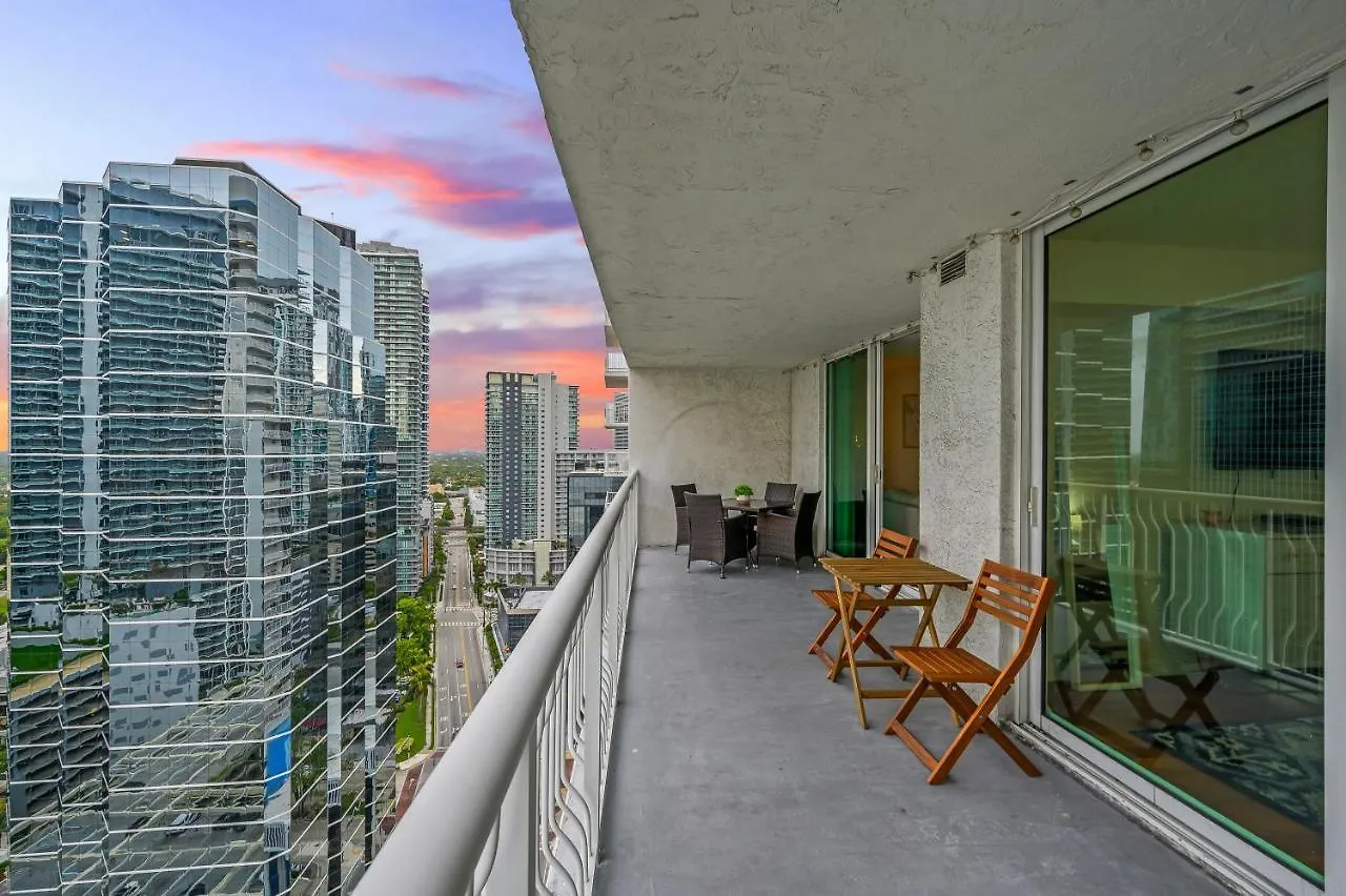 Luxurious 1br High Rise Brickell-free Parking Μαϊάμι