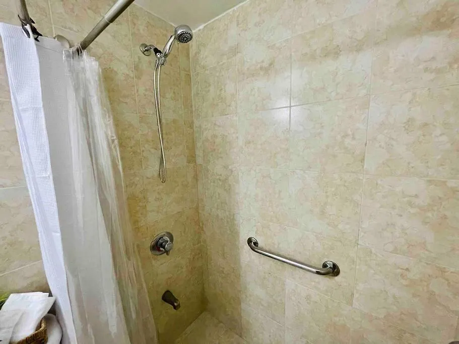 Sleeps 3, Cozy, Boho Style, In The Heart Of -free Parking 迈阿密