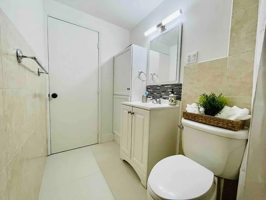 Sleeps 3, Cozy, Boho Style, In The Heart Of -free Parking 公寓 迈阿密