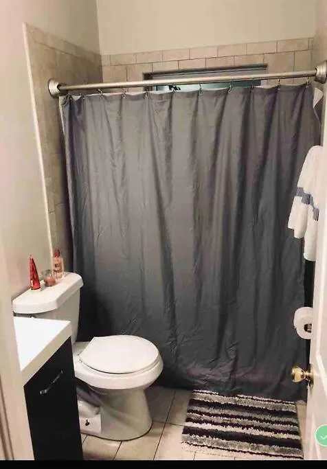 Our Cozy House In The Middle Of Apartmán Miami