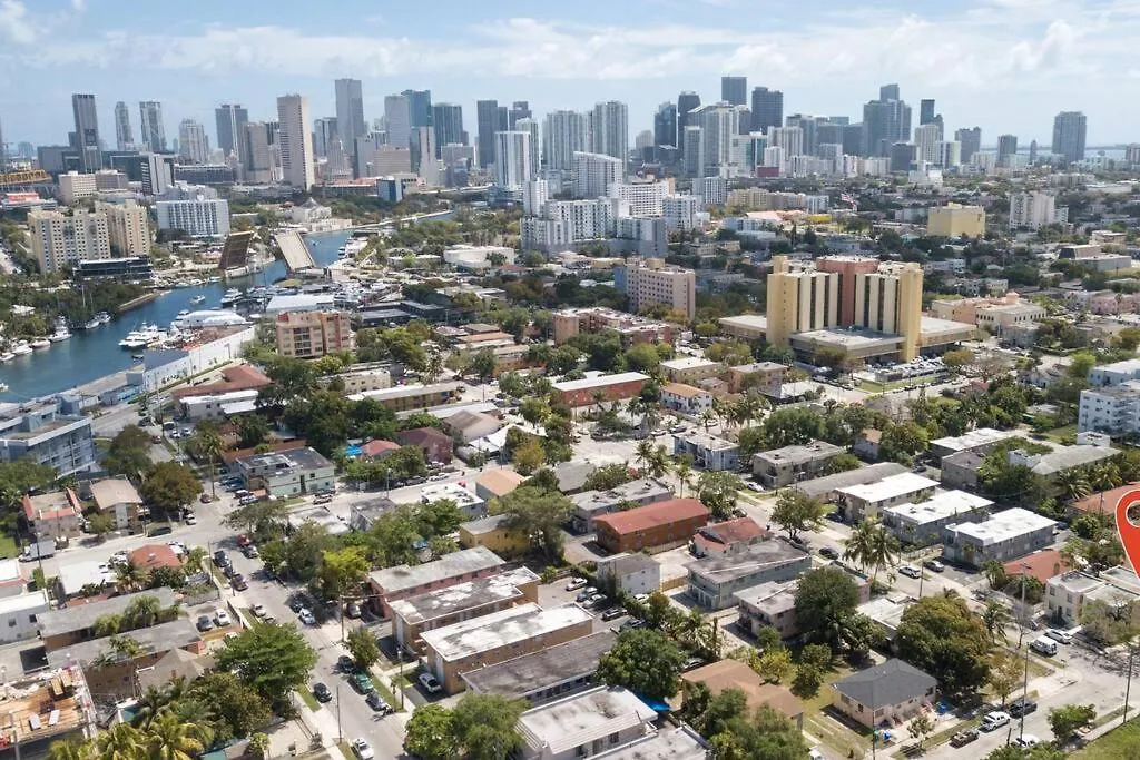 Apartment Lovely Near Brickell 3 *