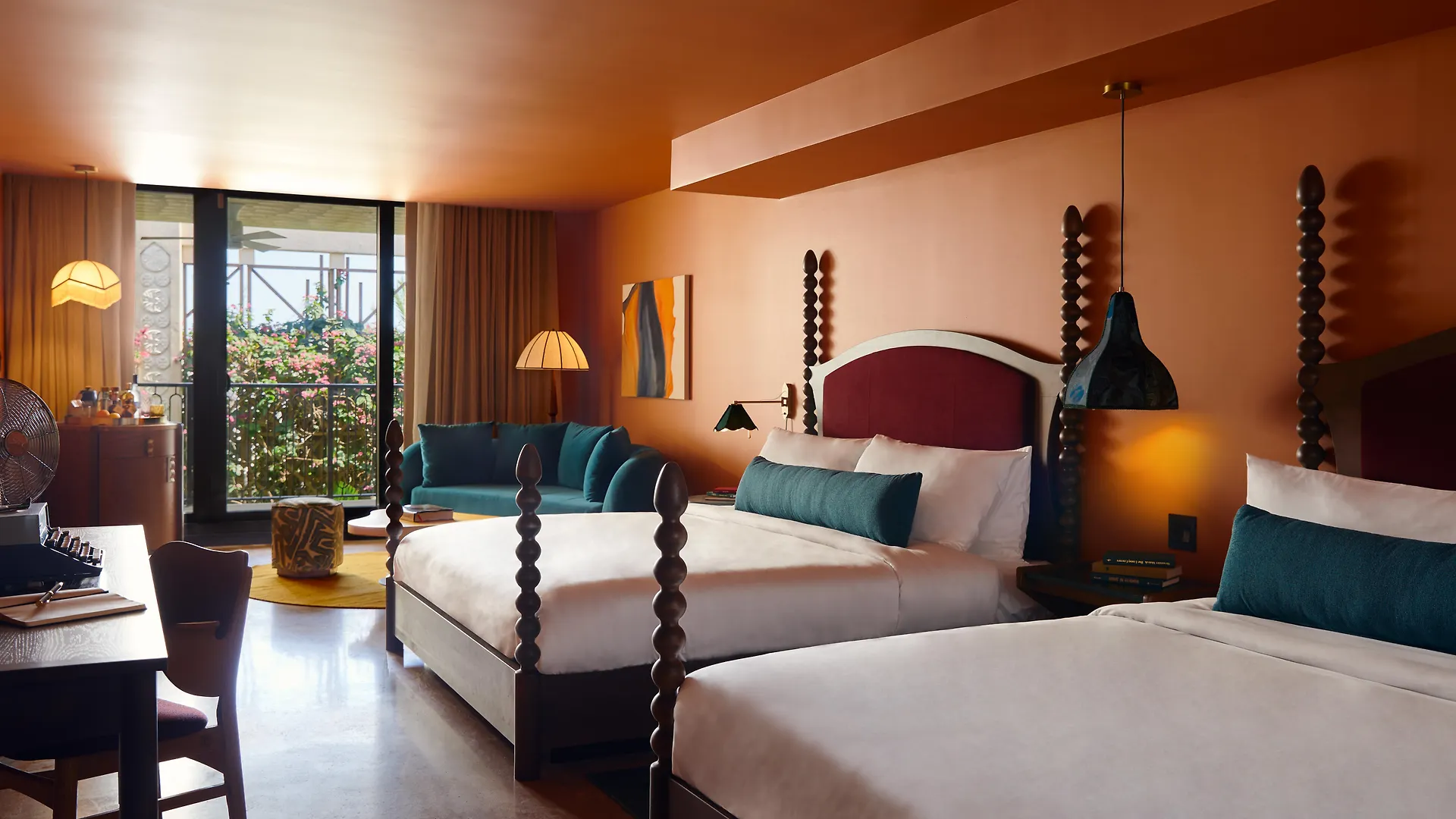 Mayfair House & Garden Hotel 5*