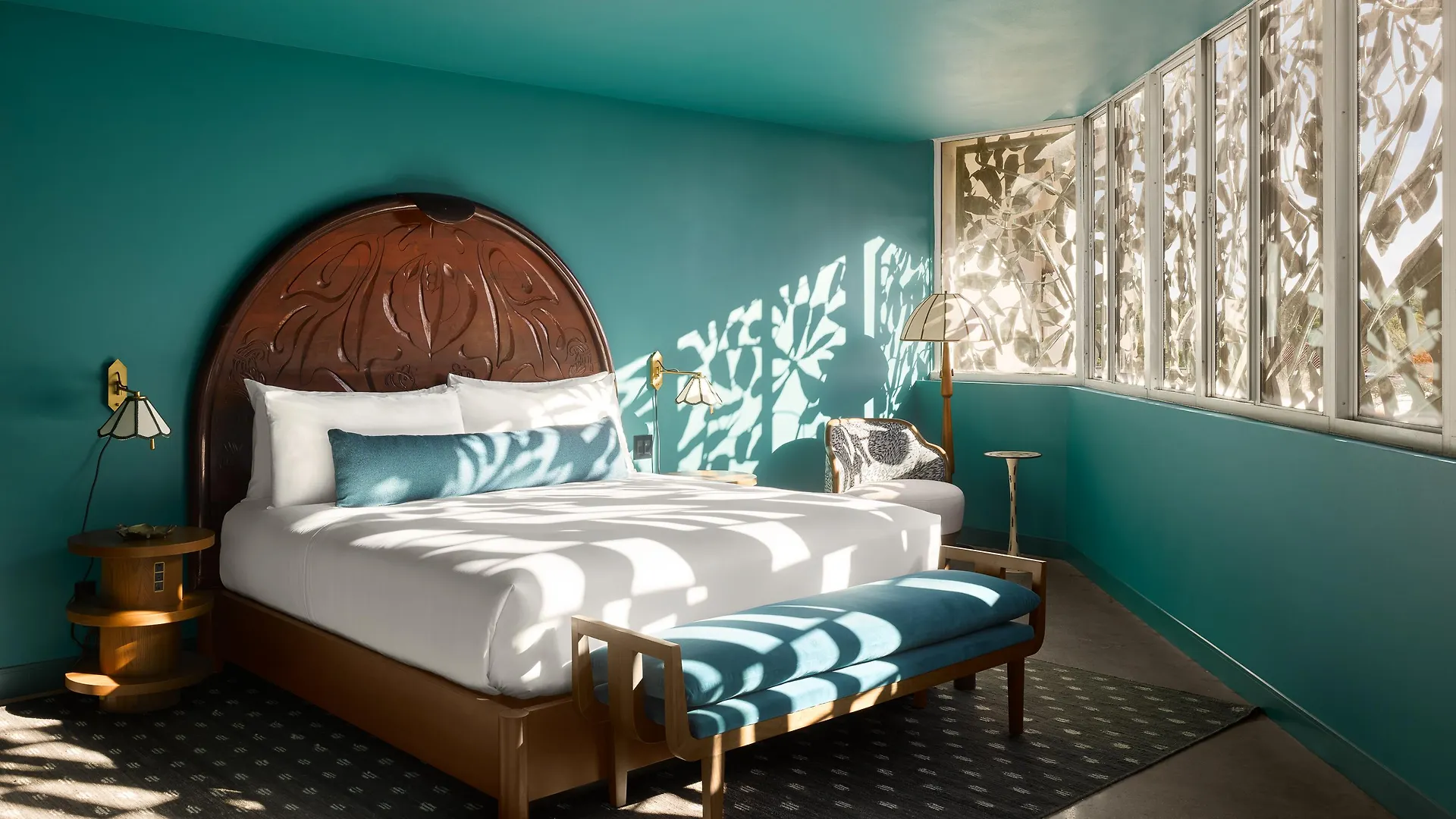 Mayfair House & Garden Hotel 5*