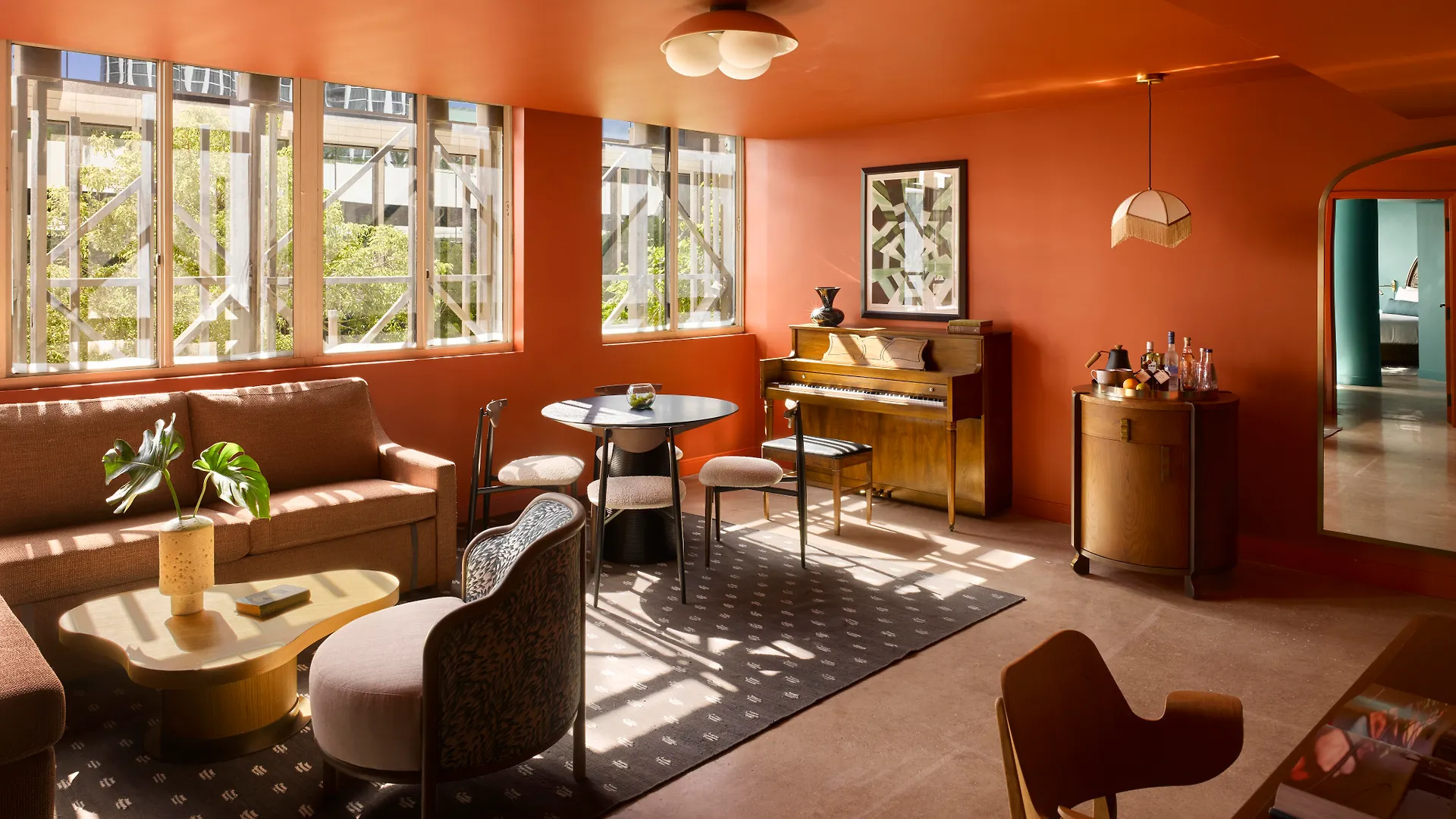 Mayfair House & Garden Hotel 5*