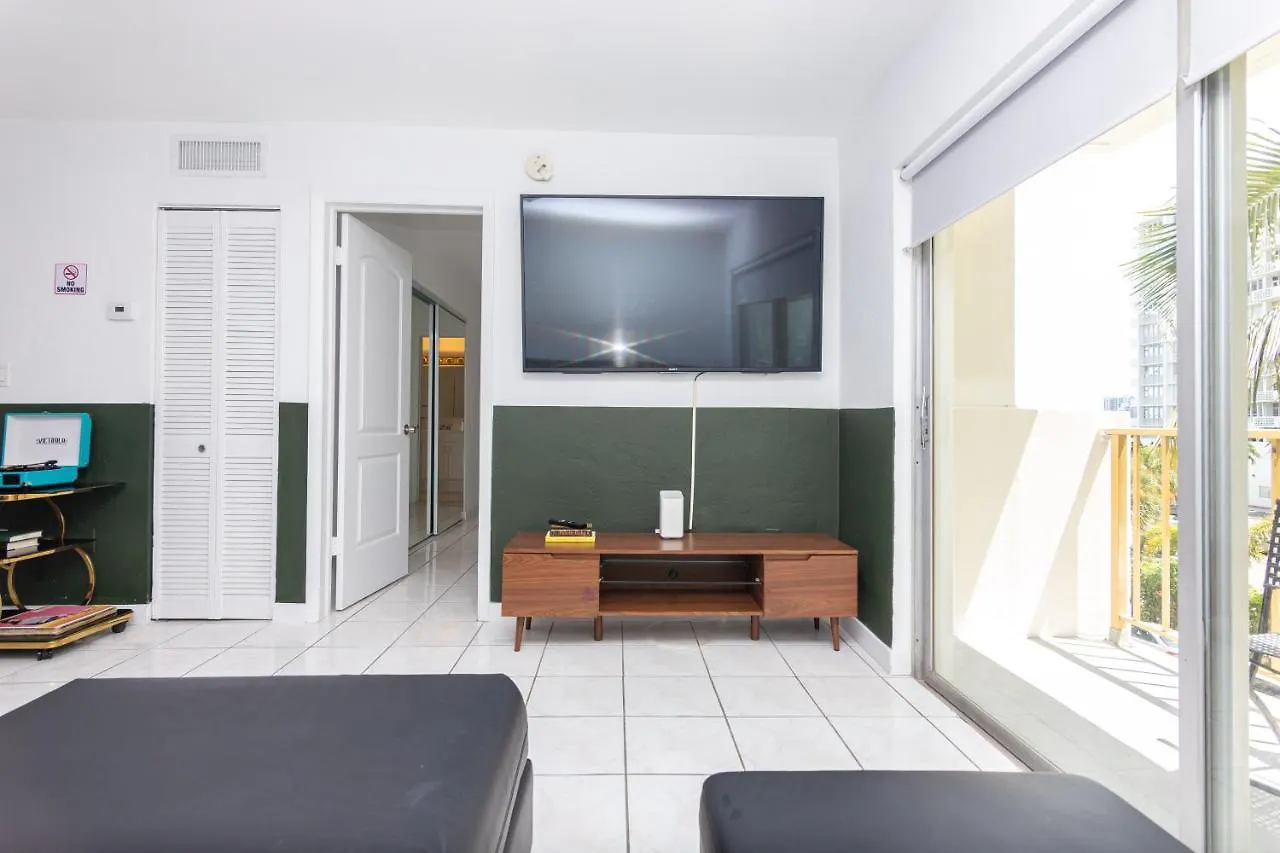 One Bedroom - With Parking & Balcony - Heart Of Wynwood * Miami