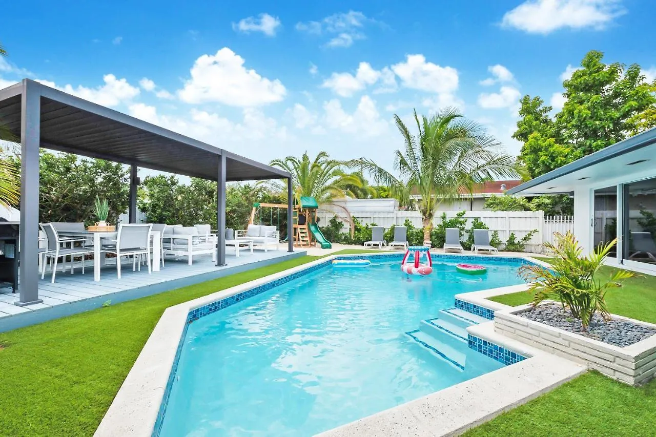 Stunning 5Br Heated Pool, Beach Access & Games L06