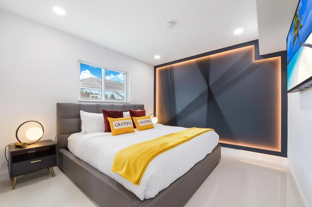 Stunning 5Br Heated Pool, Beach Access & Games L06 * 迈阿密