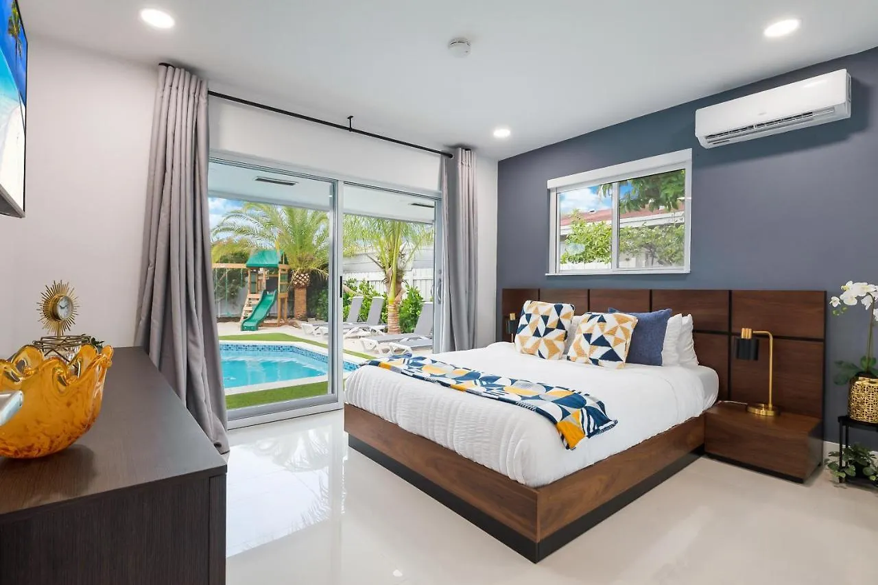 Stunning 5Br Heated Pool, Beach Access & Games L06 度假居 迈阿密
