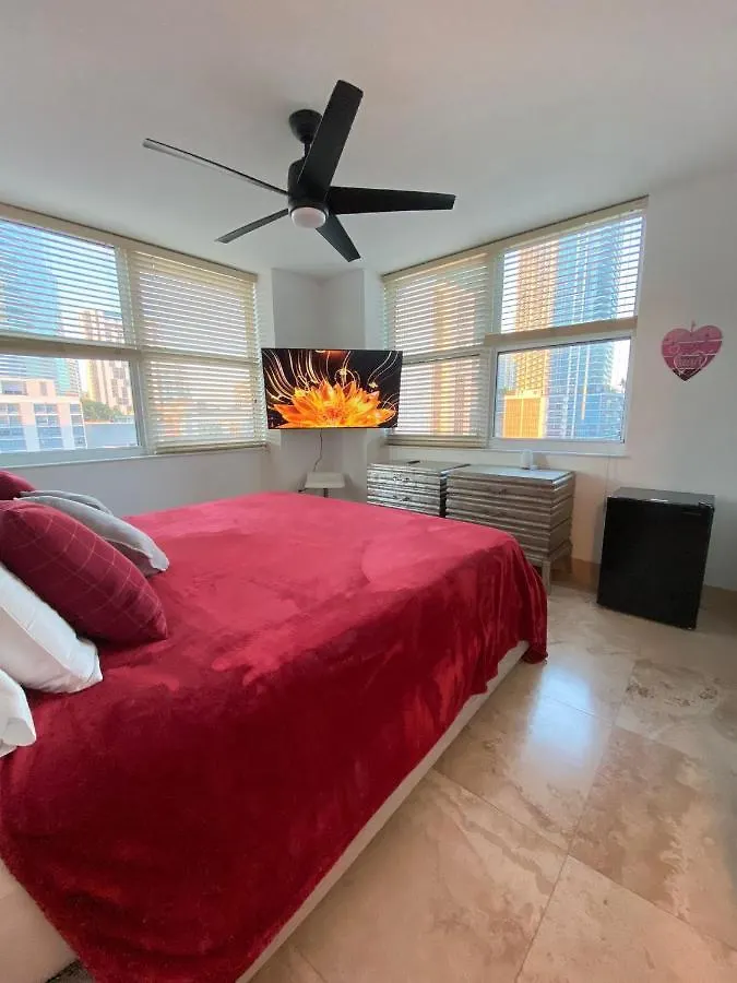 Comfortable In The Brickell Center Area * Miami