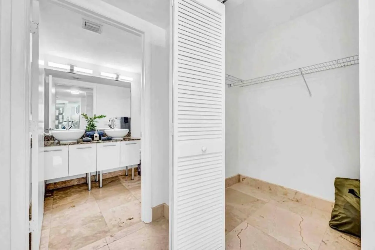 Lovely 1 Bedroom Loft In The Heart Of Brickell Apartamento