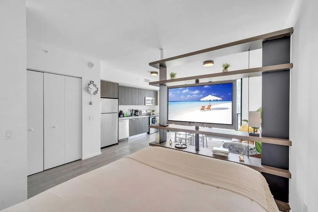 Lovely 1-bedroom Unit Downtown Miami/arena View