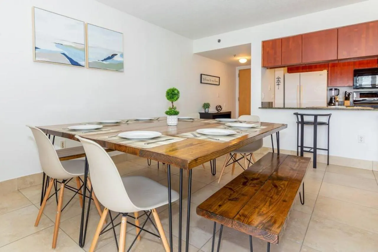 Apartment 2 Bedroom, 2 Bathroom Den Brickell Pool, Hot Tub, And Gym Miami