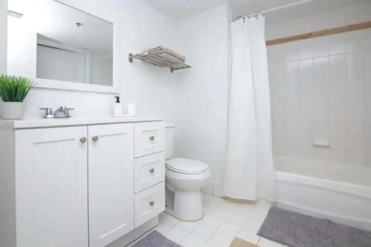 Airbnb-friendly Balcony Brickell With Parking Feriehus