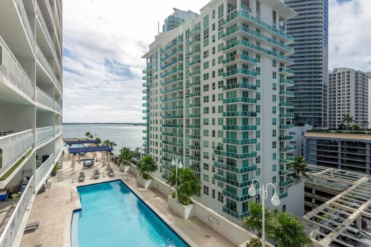 Apartment 2 Bedroom, 2 Bathroom Den Brickell Pool, Hot Tub, And Gym