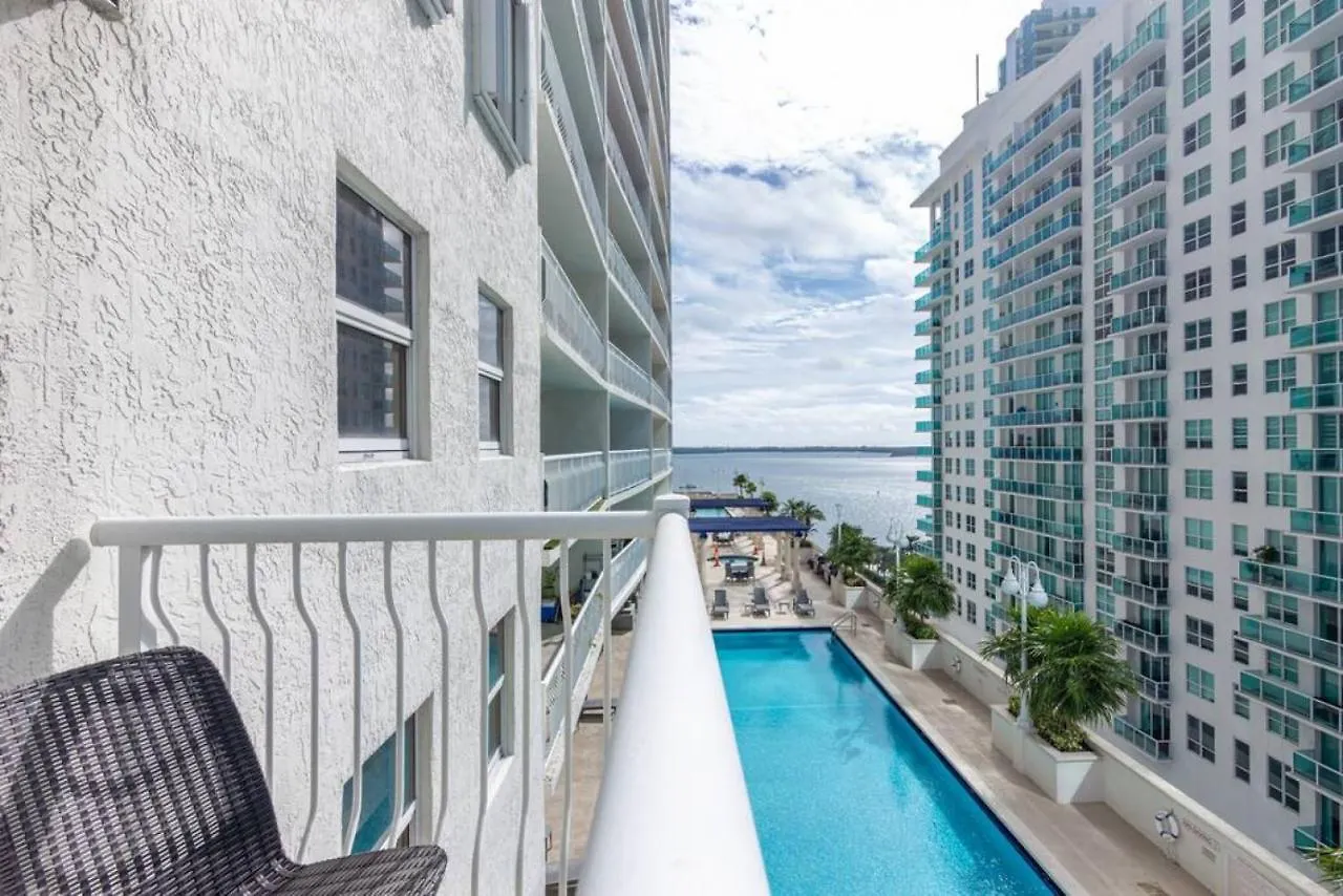 2 Bedroom, 2 Bathroom Den Brickell Pool, Hot Tub, And Gym Apartment