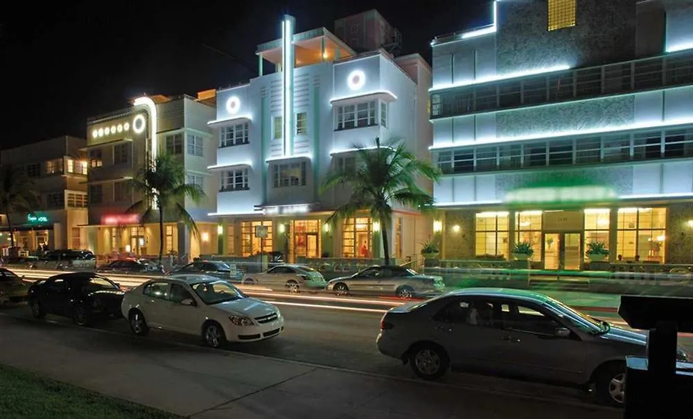 Hilton Airport Blue Lagoon Hotell 4*