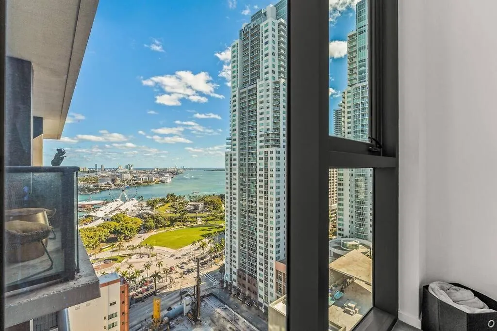 2 Bedroom Luxury Oceanview Апартаменты Майами