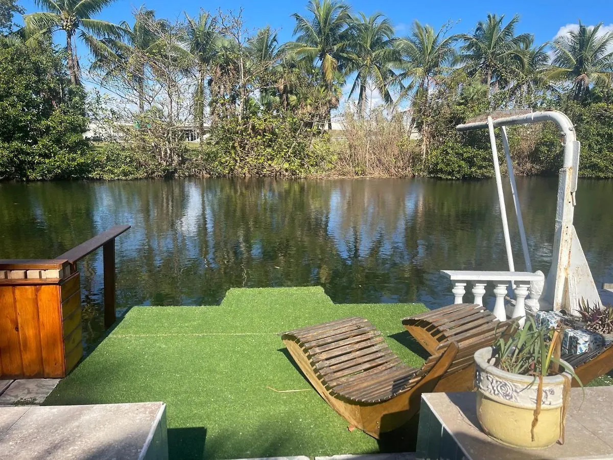 Romantic Place By The River Apartament