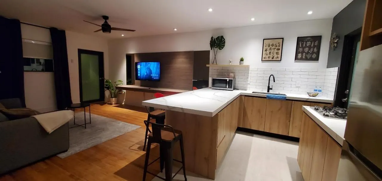 Apartment Casa Cuba In Little Havana, Brickell, Calle 8 And 10 Minutes To The Free Parking Miami