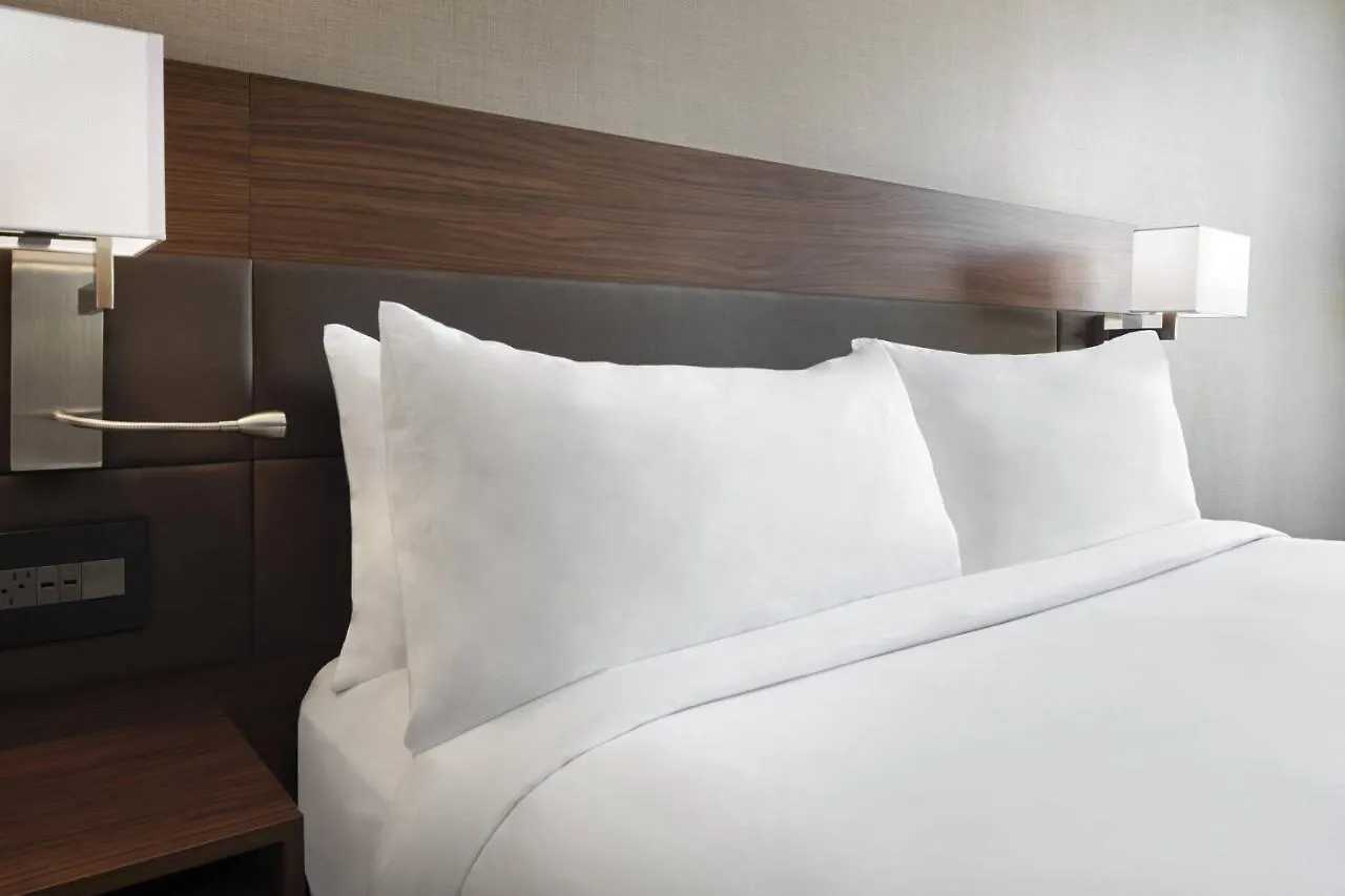 Ac By Marriott Miami Dadeland Hotel