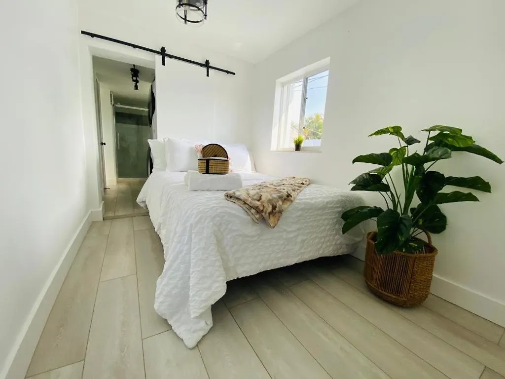 Dream House 4b/2b King Bed Springs, Fl Miami
