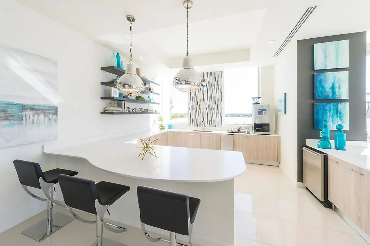 Coral Gables 1br W Wd Pool Nr Miracle Mile Mia-66 아파트