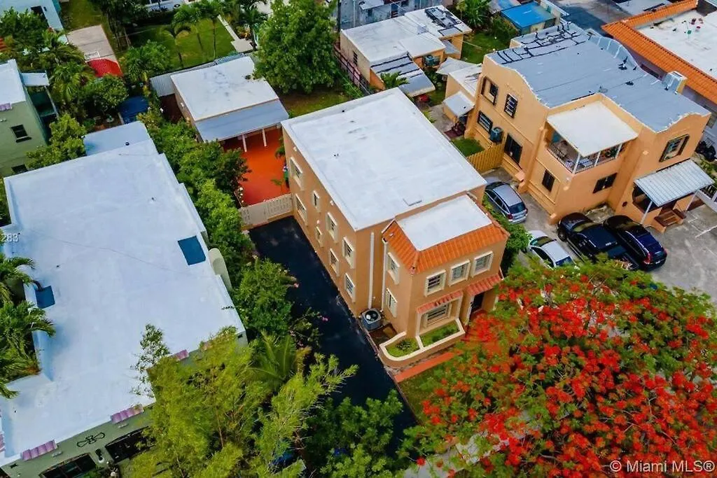 Διαμέρισμα Tropical Charm Little Havana Calle Ocho 3 *