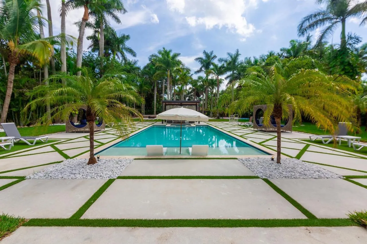Villa Fantastic North By The Glamhomes Miami