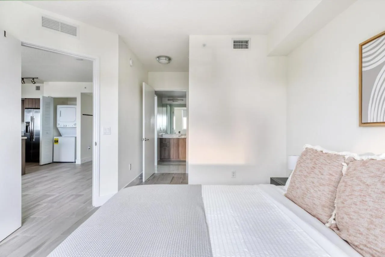 Little Havana 1br W Pool Gym Near Restaurants Mia-48 *