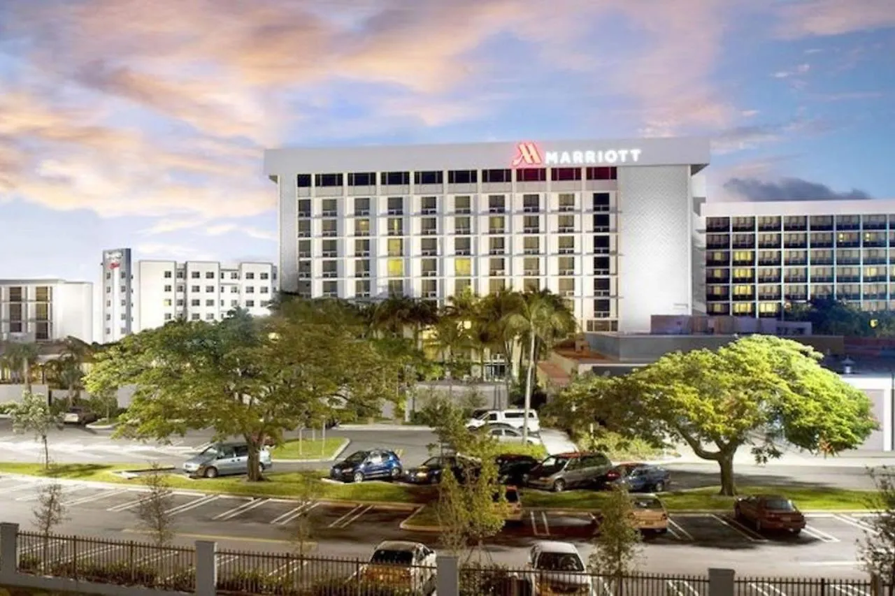 Hotel Airport Marriott 4*
