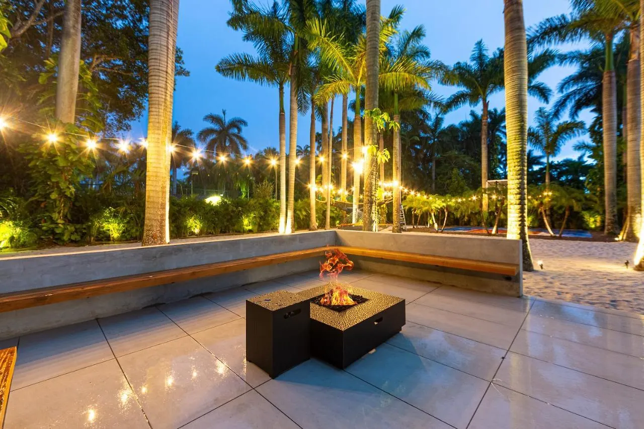 Villa Fantastic North By The Glamhomes *